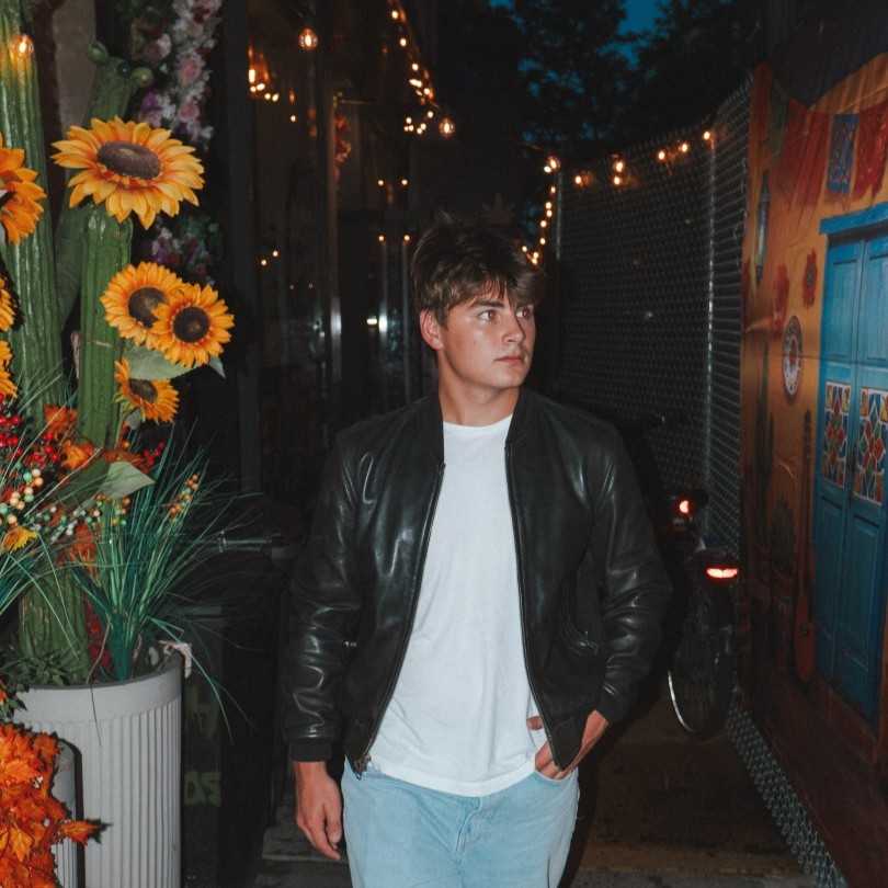 Hear Owen Steib’s Anthemic New Single “Jolie”